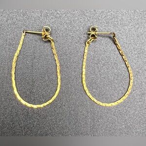 Elegant 14k Gold Chain Earrings 4 Grams